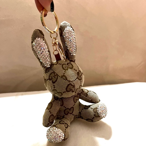 👑✅PRICE FIRM✅NO OFFERS 👑Crystal Bunny Key Charm. Brand New! NWOT. - Picture 7 of 10